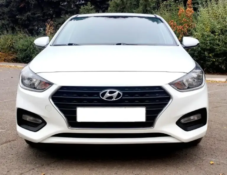 Продам hyundai solaris 2019 год, 1,6 бензин, 125 л. С. , механика 6-ти ступени. Цена 1,230 млн. Руб. Зеленая автотека!!!! Реальный подтверждённый пробег 126 тыс. Км. Авто без дтп в родном окрасе. Хорошая комплектация: бортовой компьтер, кожаный мультируль с подогревом, круиз контроль, магнитола с блютузом, 4 динамика, громкая связь, сидения с подогревом, 4 стеклоподъемника, кондиционер, регулировка зеркал, центральный замок, сигнализация стар лайн. Двигатель, коробка, ходовая в идеальном состоянии. Шины 15 лето почти новые, в комплекте шипованные зимние шины. Отличная динамика и ходовые качества авто удивляют. Детально по телефону+79493202480, +79493560528
📞 Звоните: +7(949)3202480 - фотография - 1