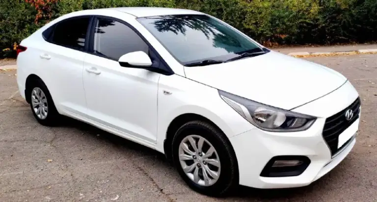 Продам hyundai solaris 2019 год, 1,6 бензин, 125 л. С. , механика 6-ти ступени. Цена 1,230 млн. Руб. Зеленая автотека!!!! Реальный подтверждённый пробег 126 тыс. Км. Авто без дтп в родном окрасе. Хорошая комплектация: бортовой компьтер, кожаный мультируль с подогревом, круиз контроль, магнитола с блютузом, 4 динамика, громкая связь, сидения с подогревом, 4 стеклоподъемника, кондиционер, регулировка зеркал, центральный замок, сигнализация стар лайн. Двигатель, коробка, ходовая в идеальном состоянии. Шины 15 лето почти новые, в комплекте шипованные зимние шины. Отличная динамика и ходовые качества авто удивляют. Детально по телефону+79493202480, +79493560528
📞 Звоните: +7(949)3202480 - фотография - 3