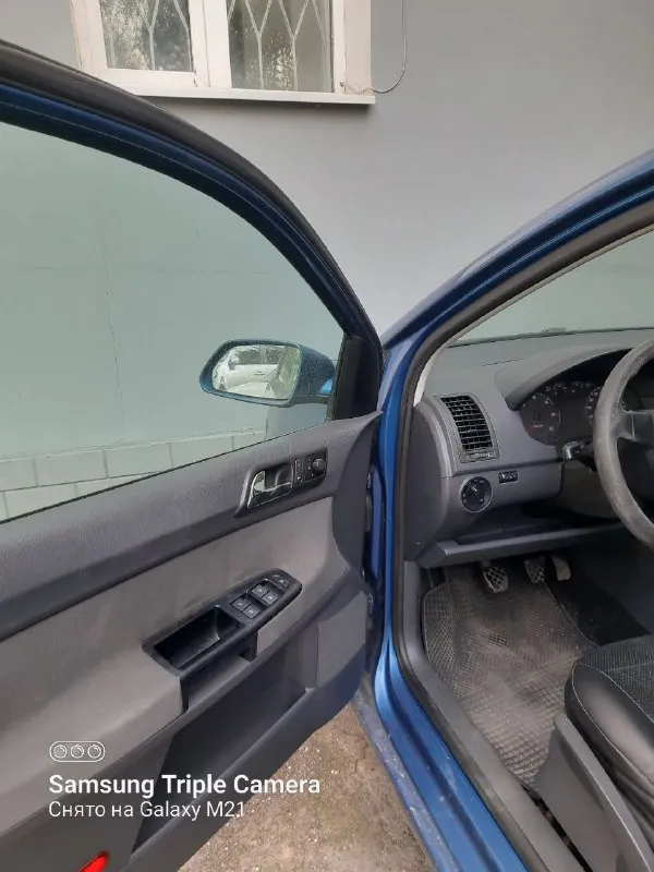 Volkswagen polo 2007г. Пригнана из польши!не битая, не гнилая, в хорошем состоянии!пробег 260 000км!, обогрев передних сидений и лобового стекла, коробка передач механика. Цена 600 000₽! +7 (959) 218-46-13
📞 Звоните: +7(959)2184613 - фотография - 3
