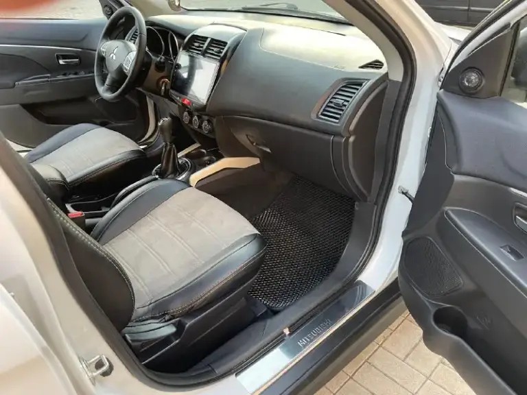 🔥 Mitsubishi asx🔥
🔥Состояние близко к идеальному🔥
✅Год выпуска 2012
✅Мотор 1.6
✅Двигатель бензиновый
✅Коробка  механика
✅Привод передний
✅Пробег родной  227 тыс. Км
✅Автомобиль без дтп
     🔥 Комплектация. .. Ound-image:url('//telegram. Org/img/emoji/40/e29c85.png')">✅корректор фар
✅Разъемы под aux usb
✅Разъем 12v
✅Монитор планшет
✅Камера заднего вида
✅Литые диски r16
✅Эл. Зеркала с подогревом

🔥В подарок новому владельцу полный бак топлива🔥
На моей странице есть видео обзор заходите смотрите!

✅Донецк. Стоимость 🔥 995.000₽🔥
Тел. +7949-50-800-60 - фотография - 7