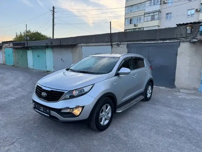 Продам kia sportage 2015 года, двигатель 2.0 бензин, акпп автомат полноценный asin , машина в идеальном состояние, не бита не крашеная 10000% любые проверки и подборщики авто эксперты, в красивом цвете, богатая комплектация, климат контроль, подогрев передних , полный эльктро пакет максимальная регулировка, андроид мульти медия, навигация камера заднего вида мульти руль адаптивный круиз контроль, голосовое управление, прошла т. О заменены масла фильтра только на оригинальных маслах, вложения не требует новая летняя 2 комплекта ключей сигнализация старлайн с автозапуском сервесные книги запасное колесо не разу не установлено с документами полный порядок , цена 1.470 торг тел +79494999723 мариуполь - фотография - 2