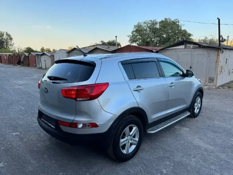 Продам kia sportage 2015 года, двигатель 2.0 бензин, акпп автомат полноценный asin , машина в идеальном состояние, не бита не крашеная 10000% любые проверки и подборщики авто эксперты, в красивом цвете, богатая комплектация, климат контроль, подогрев передних , полный эльктро пакет максимальная регулировка, андроид мульти медия, навигация камера заднего вида мульти руль адаптивный круиз контроль, голосовое управление, прошла т. О заменены масла фильтра только на оригинальных маслах, вложения не требует новая летняя 2 комплекта ключей сигнализация старлайн с автозапуском сервесные книги запасное колесо не разу не установлено с документами полный порядок , цена 1.470 торг тел +79494999723 мариуполь - фотография - 6