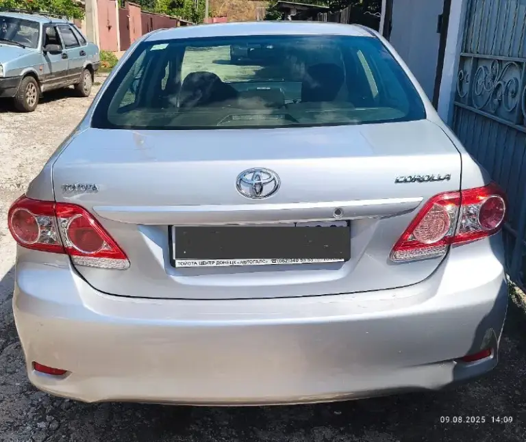 Toyota corolla 2012г. 49 т. Км, пробег реальный, один хозяин, покупалась в автосалоне донецка в марте 2012, масло менялось каждые 6-7 тыс. , зимы ещё ни одной не видела, стояла в сухом отапливаемом гараже, расположенного на первом этаже частного дома, использовалась исключительно летом, в 2023 установлен только второй комплект резины, кандер полность рабочий, с завода ниразу не заправлялся, стекла все родные, електро зеркала, подогрев передних сиденей, стеклоподъёмники, имобилайзер, штатная магнитолла, 2 подушки безопасности, для поддержания рабочего состояния авто ежемесячно заводилось на несколько часов, акум до сих пор заводской и полностью работоспособный, сборка авто - япония, в родном окрасе, салон в идеале, двигатель ни разу не мылся. Всё родное!!! Любые проверки за ваш счёт. Продажа в донецке, макеевке. Цена - 1,300 без торга +79495057273
📞 Звоните: +7(949)5057273 - фотография - 3