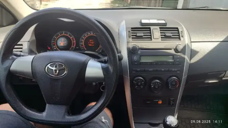 Toyota corolla 2012г. 49 т. Км, пробег реальный, один хозяин, покупалась в автосалоне донецка в марте 2012, масло менялось каждые 6-7 тыс. , зимы ещё ни одной не видела, стояла в сухом отапливаемом гараже, расположенного на первом этаже частного дома, использовалась исключительно летом, в 2023 установлен только второй комплект резины, кандер полность рабочий, с завода ниразу не заправлялся, стекла все родные, електро зеркала, подогрев передних сиденей, стеклоподъёмники, имобилайзер, штатная магнитолла, 2 подушки безопасности, для поддержания рабочего состояния авто ежемесячно заводилось на несколько часов, акум до сих пор заводской и полностью работоспособный, сборка авто - япония, в родном окрасе, салон в идеале, двигатель ни разу не мылся. Всё родное!!! Любые проверки за ваш счёт. Продажа в донецке, макеевке. Цена - 1,300 без торга +79495057273
📞 Звоните: +7(949)5057273 - фотография - 5