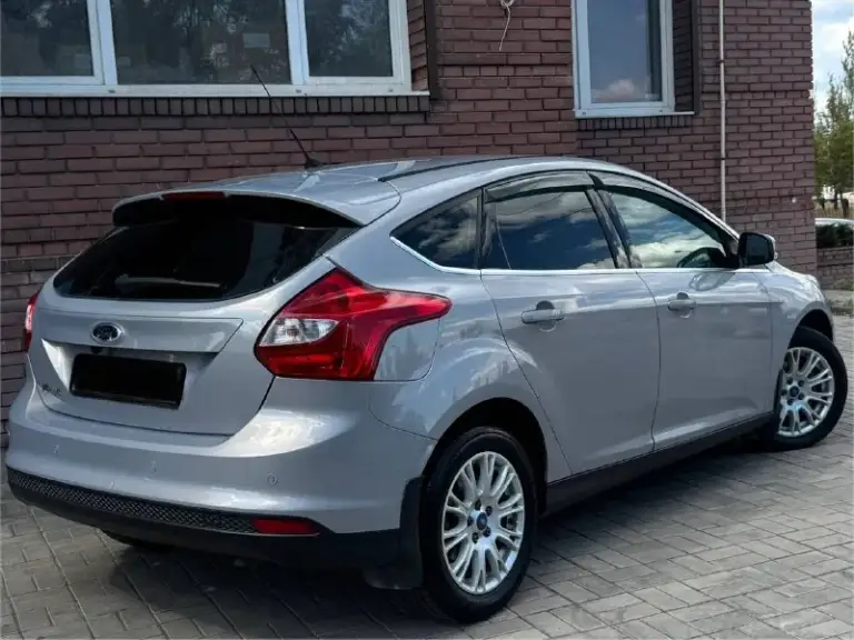 Продам ford focus 3
Год:2013
Пробег :180.000 родной пробег готов на любые проверки
Двигатель:1.6
Коробка : автомат
Автотека зелёная
Без дтп
В родном окрасе

Автомобиль в идеальном состоянии
За машину не стыдно
Полностью обслужен от а до я
Ходовая работает идеально без посторонних звуков
Каждые 5.000 полное обслуживания
За машину не стыдно
Готов на любые проверки за ваш счет

Комплектация полная :
Круиз контроль, двух зоный
Климат , bluetooth, навигатор, большой дисплей с интернетом, подогрев сидений, подогрев стекол, мульти руль, камера заднего вида, спорт режим, парктроники, в машине есть абсолютно всё для удобной езды

Цена: 860.000
+79495278015 - фотография - 3
