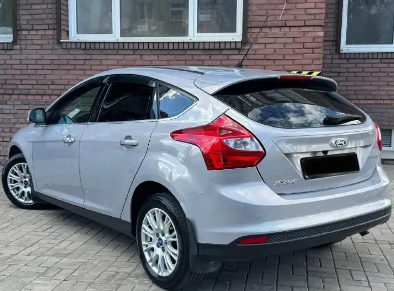 Продам ford focus 3
Год:2013
Пробег :180.000 родной пробег готов на любые проверки
Двигатель:1.6
Коробка : автомат
Автотека зелёная
Без дтп
В родном окрасе

Автомобиль в идеальном состоянии
За машину не стыдно
Полностью обслужен от а до я
Ходовая работает идеально без посторонних звуков
Каждые 5.000 полное обслуживания
За машину не стыдно
Готов на любые проверки за ваш счет

Комплектация полная :
Круиз контроль, двух зоный
Климат , bluetooth, навигатор, большой дисплей с интернетом, подогрев сидений, подогрев стекол, мульти руль, камера заднего вида, спорт режим, парктроники, в машине есть абсолютно всё для удобной езды

Цена: 860.000
+79495278015 - фотография - 4