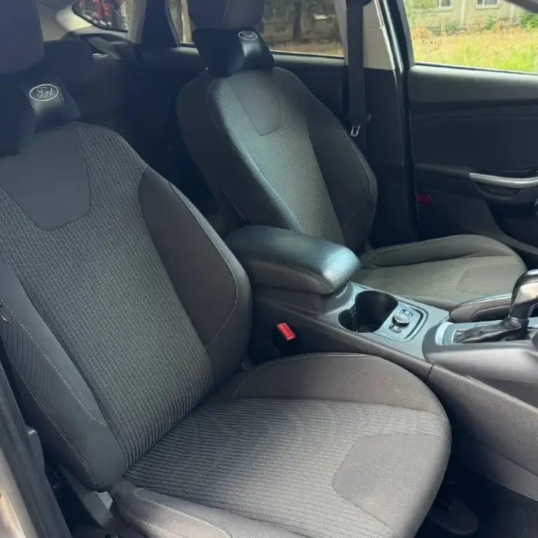 Продам ford focus 3
Год:2013
Пробег :180.000 родной пробег готов на любые проверки
Двигатель:1.6
Коробка : автомат
Автотека зелёная
Без дтп
В родном окрасе

Автомобиль в идеальном состоянии
За машину не стыдно
Полностью обслужен от а до я
Ходовая работает идеально без посторонних звуков
Каждые 5.000 полное обслуживания
За машину не стыдно
Готов на любые проверки за ваш счет

Комплектация полная :
Круиз контроль, двух зоный
Климат , bluetooth, навигатор, большой дисплей с интернетом, подогрев сидений, подогрев стекол, мульти руль, камера заднего вида, спорт режим, парктроники, в машине есть абсолютно всё для удобной езды

Цена: 860.000
+79495278015 - фотография - 8