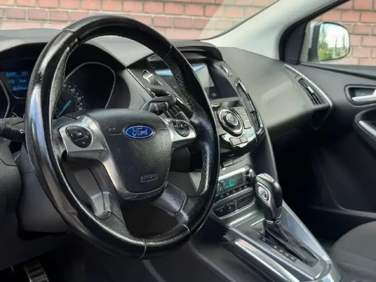 Продам ford focus 3
Год:2013
Пробег :180.000 родной пробег готов на любые проверки
Двигатель:1.6
Коробка : автомат
Автотека зелёная
Без дтп
В родном окрасе

Автомобиль в идеальном состоянии
За машину не стыдно
Полностью обслужен от а до я
Ходовая работает идеально без посторонних звуков
Каждые 5.000 полное обслуживания
За машину не стыдно
Готов на любые проверки за ваш счет

Комплектация полная :
Круиз контроль, двух зоный
Климат , bluetooth, навигатор, большой дисплей с интернетом, подогрев сидений, подогрев стекол, мульти руль, камера заднего вида, спорт режим, парктроники, в машине есть абсолютно всё для удобной езды

Цена: 860.000
+79495278015 - фотография - 9