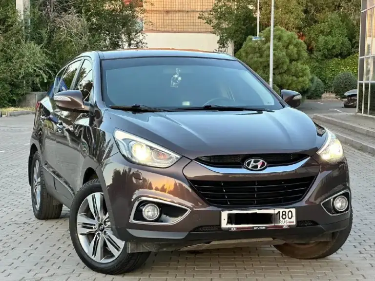 Hyundai ix35 2014
Продам свой автомобиль
Автомобиль в идеальном состоянии, (не крашеная)
Без дтп
Вложении абсолютно не каких не требует
Полностью обслужена двигатель 2.0 работает идеально тихо, масло не ест
Пробег 187тыс, км родной!

Комплектация пред максимальная!
Кожанный салон,
Двухзонный климат контроль,
Камера заднего вида,
Блютус,
Управление на руле,
Помощь при спуске, и многое другое!

Кому действительно нужен хороший автомобиль звоните автомобиль ухоженный и обслуженный
Цена-1.400.000₽
Возможен обмен на авто дешевле!
+7949-551-68-75 - фотография - 4