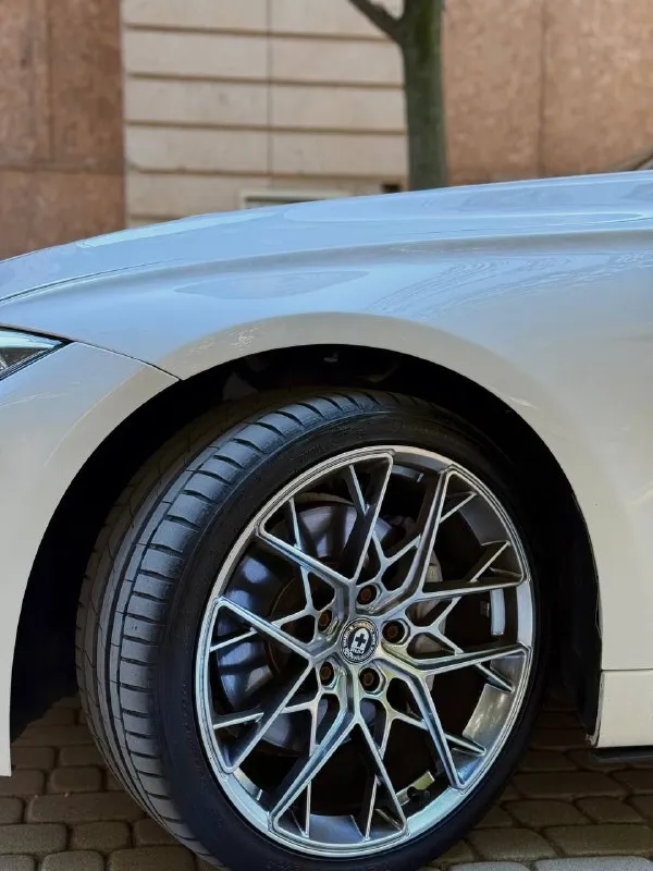 Продам bmw 335
2012 Года выпуска
Мотор 3.0 бензин (n55 306 л. С. )
Пробег 167.000 км
Задний привод 🔥
Коробка автомат работает отлично.
Комплектация:
2-Х зоный климат контроль
Электро регулировка боковых зеркал, складывание зеркал, комфорт сидения, память сидений, подогревы сидений, подогрев рулевого колеса, мультифункциональное рулевое колесо, бортовой компьютер, датчик света, датчик дождя, передние и задние парктронники, камера заднего вида, люк, слепые зоны.
Машина полностью обслужена все заказ наряды имеются.
Сделан хороший приятный выхлоп установлены пайпы, все стекла в круг родные включая лобовое.
Новые оригинальные диски, жирная резина.
Любой вид переоформления.
✅Возможна продажа в кредит, обмен
Цена 2.250.000 хорошим людям хороший торг 🤝🏼
Номер для связи +79493224930 - фотография - 8