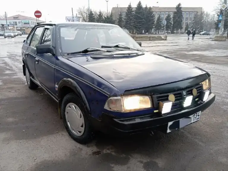 Продам москвич 2141 святогор 2000 г. В. Двигатель 1,7 ваз нива. Новые карбюратор, бензонасос, катушка зажигания(электронное), новые летние шины плюс колеса с зимней шипованой резиной. Стс, птс, дкп имеются. Цена 80т. Торг! +7 949 368 34 73 макеевка.
📞 Звоните: +7(949)3683473 - фотография - 1