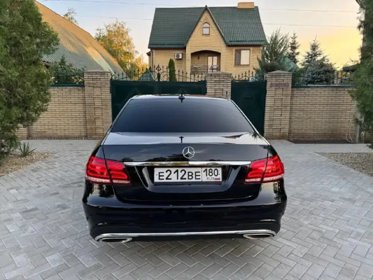 🚗Продам!!!🚗 🚗mercedes-benz е-класс 212 🚗 рестайлинг аmg-пакет авто в родном окрасе не бит не крашен автотека зеленая❗️машина в идеальном состоянии, как внешне так и технически❗️ обслужена вложений не каких не требуеться❗️ я хозяин, документы в полном порядке! Год выпуска-2014. Пробег родной 190.000т мотор 2 л-turbo коробка передач -7 ступенчатый автомат(полноценный ) климат контроль 2-х зонный подогрев сидений стеклоподъемники -4 парктроник зад-перед! Система контроля слепых зон круиз контроль система удерживания полосы улучшенная система безопастности мультимедийная система сигнализация-центральный замок! Цена 2.250.000 руб. Тел;+7949-864-30-45 тел;+7949-899-78-42 осмотр г. Харцызк
📞 Звоните: +7(949)8643045 - фотография - 6