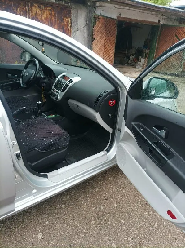 Kia ceed 1.6 mt, 2007, 200 700 км, 650 000 ₽, личное авто, в собственности 6 лет, ржавчины нет, течей нет, евро 4 в этом году установлен, вписан, климат, обслуживалось во время. Енакиево. +79490896189
📞 Звоните: +7(949)0896189 - фотография - 5