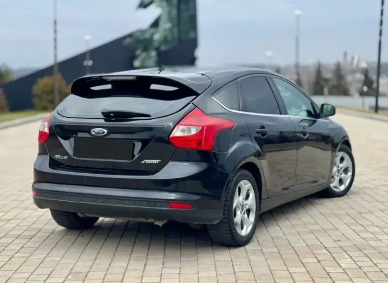 Срочно первая цена по рф продам ford focus, 2013г выпуска в комплектации sport 125 л. С. Пробег 167.000 мотор 1.6 коробка 6-ступенчатая акпп мотор работает отлично без проблем. Коробка переключает идеально без пинков, работает идеально. Кузов в хорошем состоянии, был один косметический окрас, одной передней левой двери. По ходовой части все в порядке нечего не стучит и нет не каких посторонних звуков. По комплектации есть все необходимое для удобной и комфортной эксплуатации. Печка греет идеально, кондиционер работает в полном режиме. 2 стеклоподъемника. Hill launch assist: с сист. Поддержки троганья на склоне. Аксессуарн. Блок usb. Подогрев зеркал. Датчик дождя. Датчик света. Мульти-руль. Продажа через мрео осмотр г. Донецк звоните в любое время +79499952361 цена 780.000 торг
📞 Звоните: +7(949)9952361 - фотография - 4