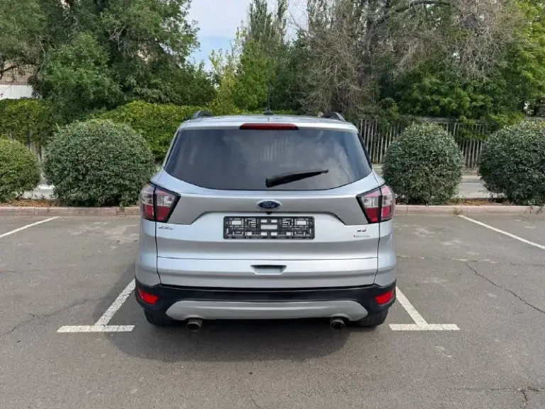 Ford escape, 2017, 1.5 (179 л. С. ) автомат. 134000км. Отличный автомобиль на обычном автомате, не робот. Хорошая комплектация, климат контроль 2-х зонный, электрорегулировка и подогрев передних сидений,   датчик дождя,   датчик света,   люк + панорамная крыша, мультимедийная система с камерой заднего вида. 1fmcu0gd1jua40796. Возможен оформление в кредит. Возможен обмен. Более детально по телефону.
Цена - 1.600.000 р.
+79493890604 - фотография - 3