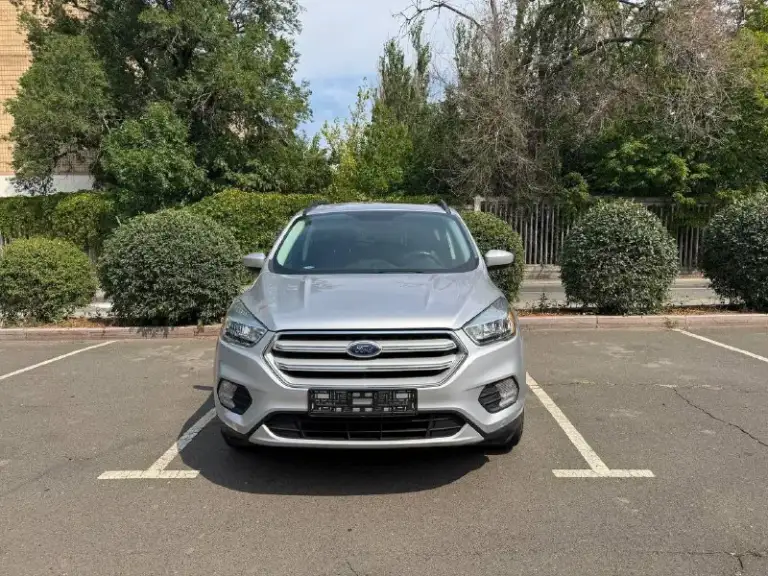 Ford escape, 2017, 1.5 (179 л. С. ) автомат. 134000км. Отличный автомобиль на обычном автомате, не робот. Хорошая комплектация, климат контроль 2-х зонный, электрорегулировка и подогрев передних сидений,   датчик дождя,   датчик света,   люк + панорамная крыша, мультимедийная система с камерой заднего вида. 1fmcu0gd1jua40796. Возможен оформление в кредит. Возможен обмен. Более детально по телефону.
Цена - 1.600.000 р.
+79493890604 - фотография - 6