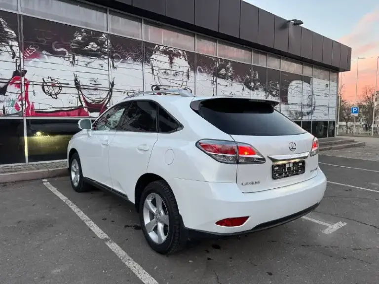 Lexus rx 270 2013 год, 2.7 автомат. Пробег - 134000 км.
Официальный дилерский автомобиль. Отличное состояние, красивый цвет белый перламутр. Обслужен. Родной пробег. Возможно оформление в кредит. Возможен обмен. Более детально по телефону.
Цена - 2.400.000 р.
+79493890604 - фотография - 5