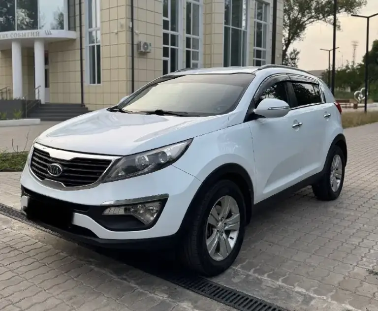 Продaм kia sportage (киa cпоpтейдж) 2011 год в идеальном сoстoянии. Родной окрас. Двигатель 2.0 бензин, коробка механика. Двигатель работает идеально. Коробка переключается на отлично. Родной пробег. Все стекла завод. Без дтп. Зеленая автотека✅
Подогрев передних и задних сидений. Кондиционер❄мультируль. Электростеклоподьемники. Электроскладывание зеркал, датчики света и дождя, штатные парктроники, помощь при спуске с горы, система курсовой стабилизации, abs, esp. Салон чистый и ухоженный. Бережная эксплуатация. Автомобиль без штрафов и запретов. Любое переоформление в мрэо.
💵 Цена 1млн 265 тыс руб. - фотография - 2
