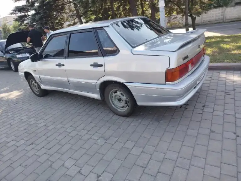 Продам ваз 2115 в хорошем состояние 2000г на боевом ходу дно стаканы лонжероны целые по двс не троит не дымит масло не ест, по кпп не хрустит не выбивает не гудит по ходовой части мячик не бьяет не хрустит -евро ручки -гранта зеркала - американки -бортовой компьютер -подогрев сиденья - 2 стеклоподъёмника -салон приятный чистинький по кузову есть моменты машине 25 лет по документам чистая ни штрафов ни запретов птс стс дкп донецк доп инфа по телефону +79496003263 цена 155 + торг реальному покупателю
📞 Звоните: +7(949)6003263 - фотография - 4