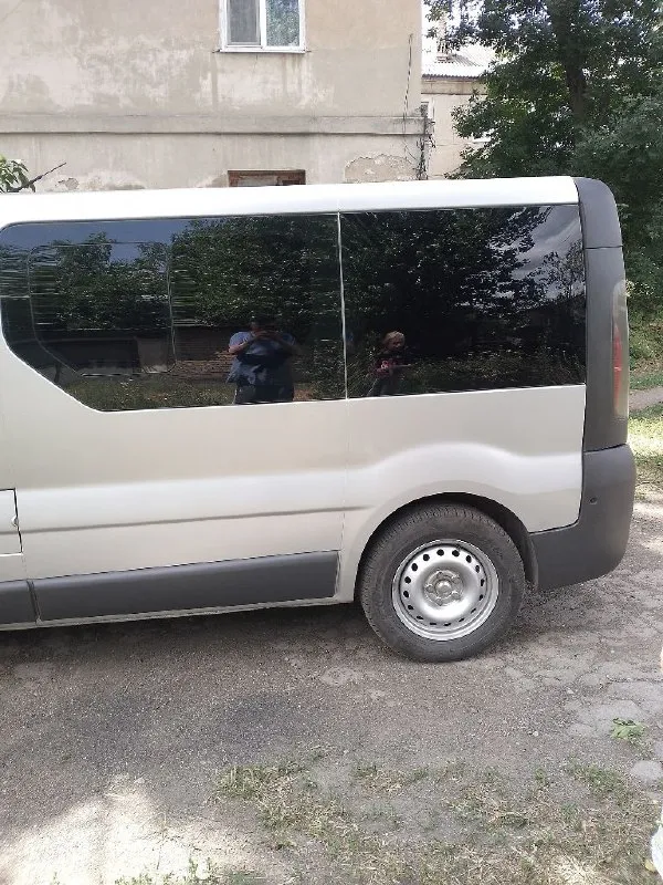 Продам opel vivaro 2002 г. В. Двигател 1.9 dti двс и кпп после ремонта. Ходовая вся пересыпана. Надо заменить радиатор кондея он куплен. Кузов в отличном состоянии, заводской пассажир, резина зима-лето на дисках в перевозках не участвовал цена 1 200 000₽ торез торг +7949-388-08-77
📞 Звоните: +7(949)3880877 - фотография - 8