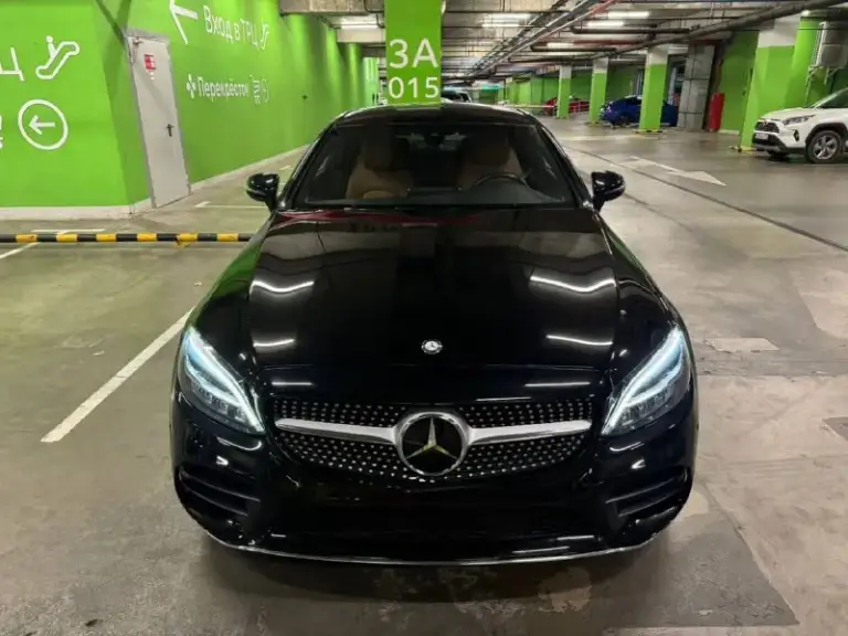Продам mercedes c200 w205 рестайлинг 1.5 турбо 2021 года выпуска! Куплена на оф. Дилере, не привезенная. Три хозяина за все время эксплуатации. Пробег 45 тыс. Км оригинал, салон в идеальном состоянии, ничего не крутилось и не менялось, весь в родном заводском окрасе, в бронепленке с автосалона, вкруг заводское остекление. Коробка работает отлично, двигатель без дефектов. Авто без вложений от слова совсем, сел и поехал. Любые проверки на ваших сто. Продажа срочная от собственника!
Цена: 4 🍋 рублей, торг, реальному покупателю‼️тел. +79498431343 г. Донецк - фотография - 3