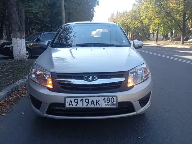 Продам гранту 2018 год мотор 1.6 пробег 140 000 с кондиционером 2 владельца зелёная автотека авто в отличном состоянии мотор работает ровно не троит не дымит масло не расходует тяга отличная коробка не хрустит не выбивает ходовка взбитые без посторонних звуков. Кузов ровный без рыжиков и гнили салон ухоженный комплектации кондиционер. Гур. Стекло подъёмники абс. Хорошая музыка сигнализация с авто запуском у авто за все время 2 владельца пробег реальный не мотаный юр чистая любое оформление цена 455 000 торг обмена на авто дешевле номер телефона:+79495504164/+79054164367 на втором номере ватсап телеграм связь плохая не дозвонились пишите
📞 Звоните: +7(949)5504164 - фотография - 6