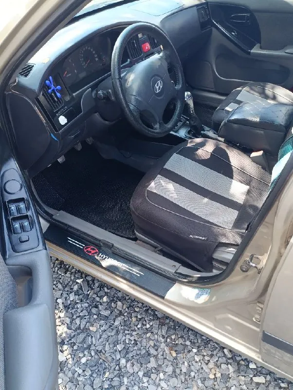 Продам hyundai элантра 1.6 2004 год, на полном ходу, двигатель полностью после капиталки прошол 1000км, заменено всё что можно от поддона до головы включая грм, стоит кондиционер дует хорошо, электоростеклоподъёмники 4шт, гур, дрогая музыка с сабом играет хорошо, по кузову есть моменты днище в отличном состоянии доки все в наличии,350₽ торг. +79497132180
📞 Звоните: +7(949)7132180 - фотография - 4