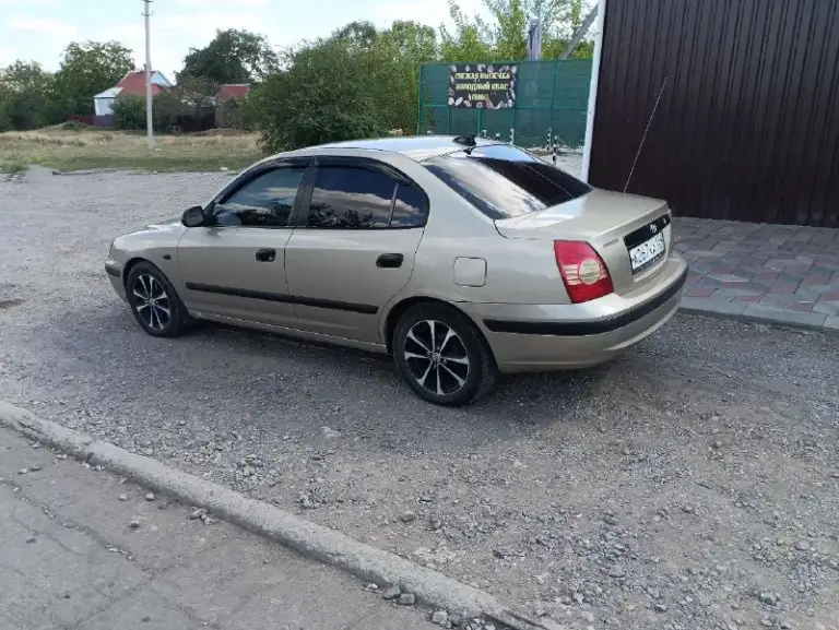 Продам hyundai элантра 1.6 2004 год, на полном ходу, двигатель полностью после капиталки прошол 1000км, заменено всё что можно от поддона до головы включая грм, стоит кондиционер дует хорошо, электоростеклоподъёмники 4шт, гур, дрогая музыка с сабом играет хорошо, по кузову есть моменты днище в отличном состоянии доки все в наличии,350₽ торг. +79497132180
📞 Звоните: +7(949)7132180 - фотография - 6