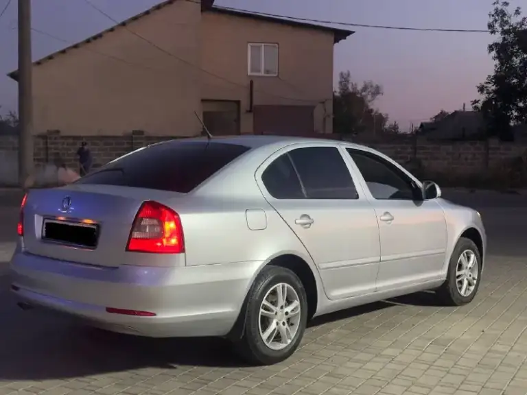 Продам scoda octavia 2012 года.
. Машина в отличном состоянии, без нареканий по кузову. В такси никогда не была. Птс оригинал. Двигатель без вложений 1.6 работает ровно. Ходовая не стучит, не гремит, не скрепит. Сел поехал. Любой вид переоформления.
Цена срочная : 710.000р хороший торг реальному покупателю на месте!

+79498338984 ( Есть телеграмм на этом номере. - фотография - 3