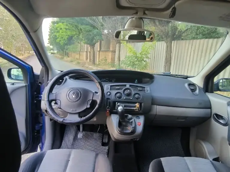 В продаже renault scenic в идеальном состоянии самым надёжным двигателем 1.5 весь обслужен ходовая вся обслуженая кузов без дефектов только гаражное хранение комплектация мульти руль климат контроль полный эл. Пакет сигнализация бортовой компьютер кузов без гнили и ржавчины любое переоформления цена 650 возможен обмен на авто дешевле +79495062828
📞 Звоните: +7(949)5062828 - фотография - 8