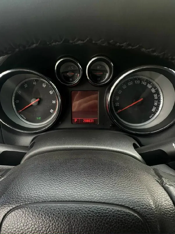 Opel astra j 1.6 бензин, без турбины. Автомат. Пробег 208 тыс. 2010 г. В. По кузову весной обрабатывалась антикором, стоит хороший свет и штатная музыка( играет очень хорошо). За машиной следил, делал то что нужно, есть запчасти на запас( передняя ступица, и задний центральный рычаг) отдам всё в комплект. На 200 тыс поменял ремень грм и ролики по машине много чего было сделано, замена корпуса термостата. (антифриз стоит на месте, не уходит вообще). Замена реле зарядки на генераторе. Замена задней правой ступицы. Поменял передние сайленблоки. Замена передних стоек стабилизатора(всё в комплекте). Замена стоек стабилизатора и втулок. Стоит новый вентилятор охлаждения. По двигателю, перебран масляный насос(исправили давление масла). Всё ремонты проводились не более 10 тыс км назад. Срочных вложений машина не требует, всё крутиться, заводиться как нужно). Было сделано две частичные замены масла в коробке. Всё что делал по машине могу подтвердить, чеками и накладными. Я хозяи
📞 Звоните: +7(949)3556515 - фотография - 8