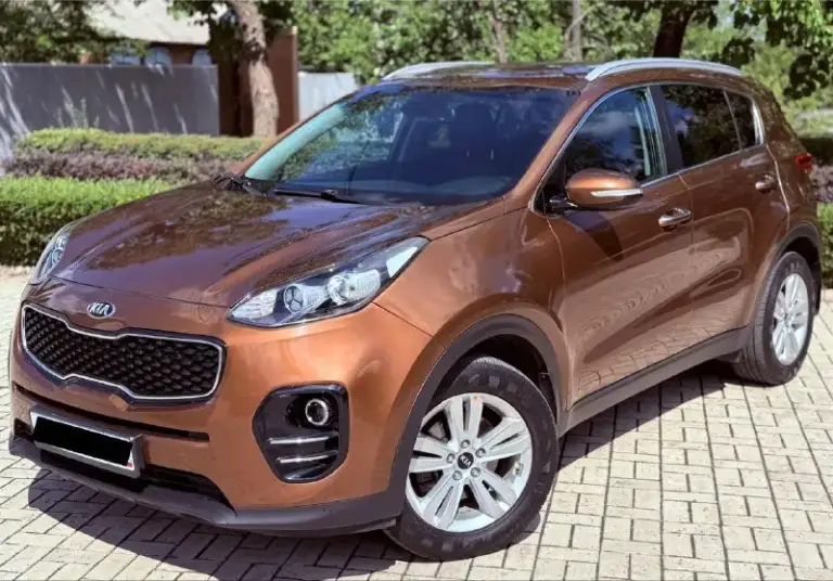 Продам автомобиль kia sportage 2.0 ат - 2018 года выпуска!родной пробег.
Документация кристально чистая!единственный собственник за всё время эксплуатации!без дтп. Продажа по дкп или мрэо.
Кузов в идеальном состоянии, без гнили и тому подобного!
Двигатель 2.0 150л. С - работают идеально, не троит, не дизелит!
Коробка полноценный автомат - не пинает, переключается плавно, без задержек!
Ходовая часть как у нового авто.
Без вложений, от слова совсем.
Электрика работает в штатном режиме, все моргает, включается.
В авто есть все для комфортной езды!
На все вас интересующиеся вопросы отвечу по телефону.
Цена:1.650.000р
Номер:+79495129346
Номер:+79496208074
Г. Макеевка - фотография - 2