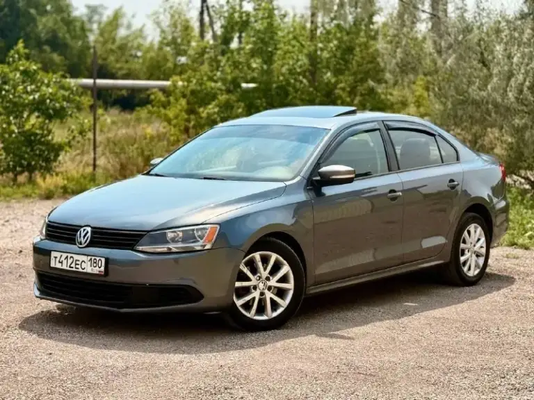 Продам volkswagen jetta 2011 года выпуска, мотор 2.5 атмосферный, (6-ти ступенчатый aisin), пробег 118.000 миль, в комплектации кожаный салон, люк, подогревы сидений, борт компьютер, мультируль. Машина вложений не требует, работает все что должно работать. Один владелец. Продажа с полным переоформлением. Цена 1.100 торг
+79495730450
📲 Tg: псих
📞 Звоните: +7(949)5730450 - фотография - 1