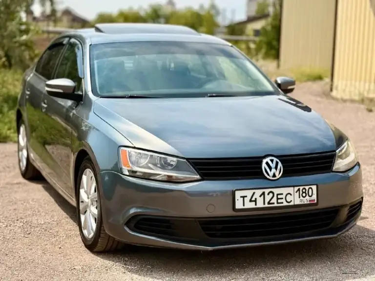Продам volkswagen jetta 2011 года выпуска, мотор 2.5 атмосферный, (6-ти ступенчатый aisin), пробег 118.000 миль, в комплектации кожаный салон, люк, подогревы сидений, борт компьютер, мультируль. Машина вложений не требует, работает все что должно работать. Один владелец. Продажа с полным переоформлением. Цена 1.100 торг
+79495730450
📲 Tg: псих
📞 Звоните: +7(949)5730450 - фотография - 4