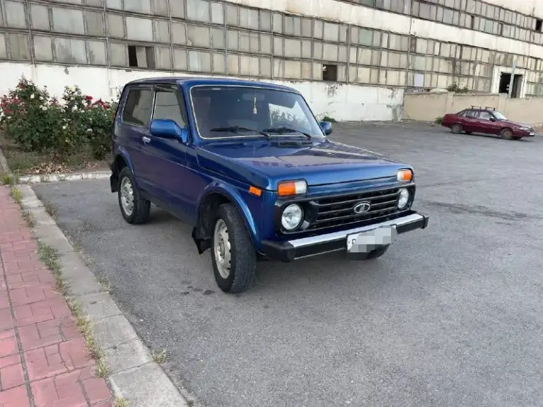 Продам ваз нива 2006 года
Автомобиль в очень хорошем состоянии.
Ходовая часть отрабатывает идеально.
Днище и пороги без дыр и корозии.
Двигатель, коробка, раздатка-работают без нареканий, не дымит не троит, все включается, не выбивает. Пяти ступенчатая
Автомобиль оснащен: инжектор, усилитель руля
,Електростеклоподьемники, подогрев сидений.
Документы в полном порядке
Цена 355 т. Р
Номер для связи
+79496994520
Номер telegram, whatsapp +79658891893
📲 Tg: управление всеми управлениями
📞 Звоните: +7(949)6994520 - фотография - 3