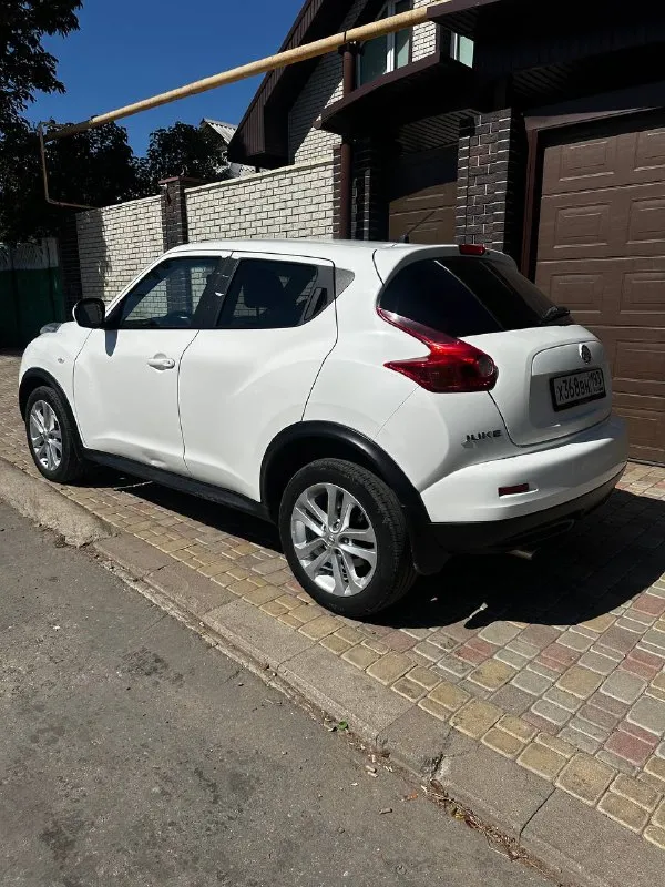 Продам nissan juke 2012 года выпуска — стильный и надёжный кроссовер для города и поездок за город! 🔹объём двигателя: 1.6 л 🔹коробка передач: автомат 🔹пробег: 149 000 км (реальный, подтверждён документами) 🔹состояние отличное — без аварий, не бит, не крашено. Технически исправен, всё работает как положено. 🔹ухоженный салон, чистый интерьер, кондиционер, мультимедиа, электропакет, подогрев сидений. 🔹регулярное обслуживание, все то по графику.
Идеальный вариант для тех, кто ищет надёжный, компактный и современный автомобиль по адекватной цене.
💰 Цена: 1 050 000 рублей (возможен небольшой торг при осмотре) 📞 звоните: +7949300013 — отвечу на вопросы, договоримся о просмотре и тест-драйве - фотография - 3