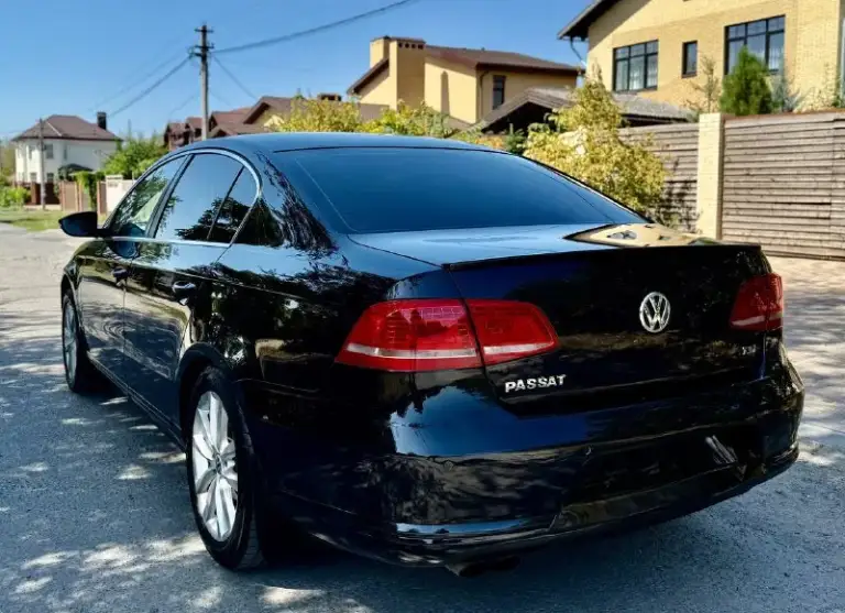 Volkswagen passat b7 2011 года выпуска, 1.8 tsi, бензин, 231 тыс км родного пробега! Автомобиль в ухоженном состоянии! По кузову как на фото! Ржавчины гнили нет! Автомобиль сел и поехал! Коробка в идеальном состоянии турбина дует шикарно! Салон чист ухоженный! Ошибок нет по машине все работает без дефектов! Резина новая летняя! Климат дует как в морозилке! Все стекла родные лобовое целое без сколов! Авто сел и поехал! Юридически кристально чистая без обременений любой вид оформления! Срочно все вопросы по телефону звонить в любое осмотр город донецк! Ценна 985 тыс руб! +7949-401-03-58
+7949-401-03-61
📞 Звоните: +7(949)4010358 - фотография - 4