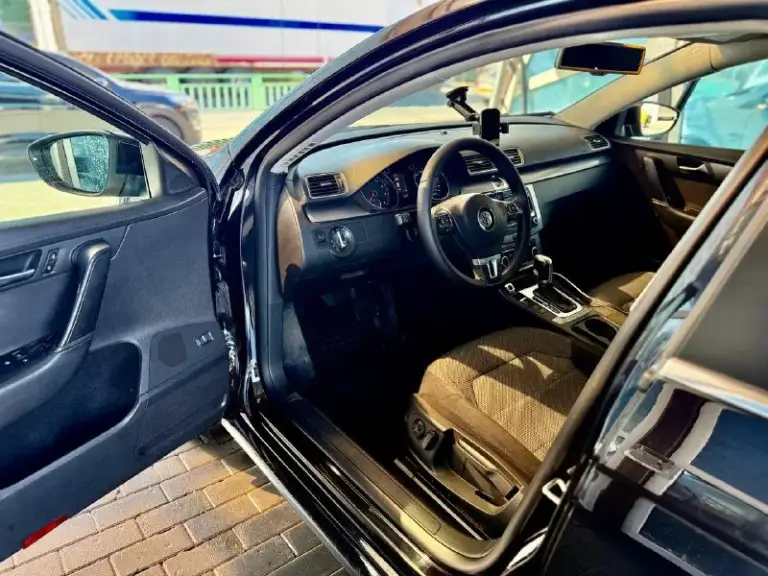 Volkswagen passat b7 2011 года выпуска, 1.8 tsi, бензин, 231 тыс км родного пробега! Автомобиль в ухоженном состоянии! По кузову как на фото! Ржавчины гнили нет! Автомобиль сел и поехал! Коробка в идеальном состоянии турбина дует шикарно! Салон чист ухоженный! Ошибок нет по машине все работает без дефектов! Резина новая летняя! Климат дует как в морозилке! Все стекла родные лобовое целое без сколов! Авто сел и поехал! Юридически кристально чистая без обременений любой вид оформления! Срочно все вопросы по телефону звонить в любое осмотр город донецк! Ценна 985 тыс руб! +7949-401-03-58
+7949-401-03-61
📞 Звоните: +7(949)4010358 - фотография - 5