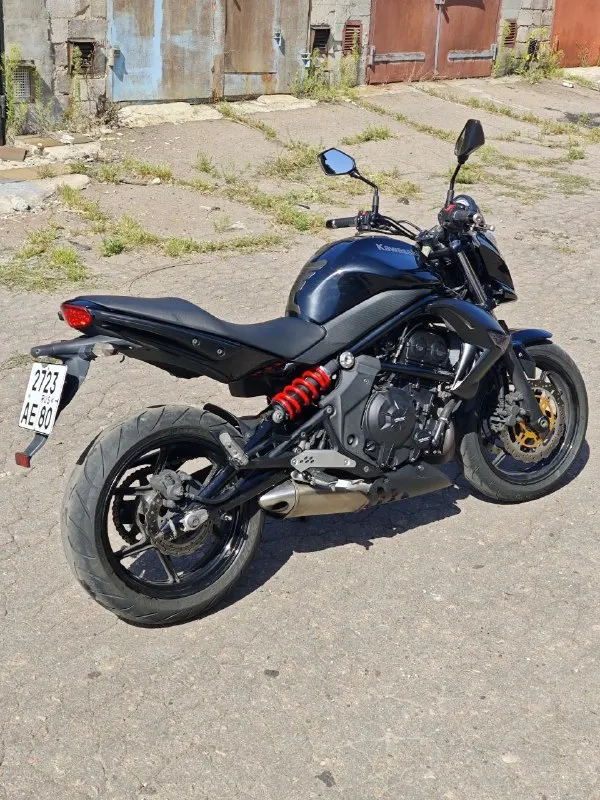 Продам kawasaki er-6n 2011 г. В. 72 л. С.
Отличный городской мотоцикл, юркий, легко управляемый, подойдёт для новичков. Владею 3 сезон, привезен из великобритании.
Цена 450к руб, торг на месте. Возможен обмен на авто на автомате (с моей доплатой).
Донецк, калининский район. Просмотр после 19:00 либо на выходных.
+79498099852
@Jony_donbass (телеграмм) - фотография - 2