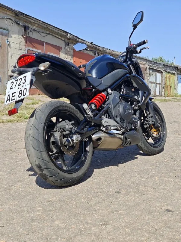 Продам kawasaki er-6n 2011 г. В. 72 л. С.
Отличный городской мотоцикл, юркий, легко управляемый, подойдёт для новичков. Владею 3 сезон, привезен из великобритании.
Цена 450к руб, торг на месте. Возможен обмен на авто на автомате (с моей доплатой).
Донецк, калининский район. Просмотр после 19:00 либо на выходных.
+79498099852
@Jony_donbass (телеграмм) - фотография - 7