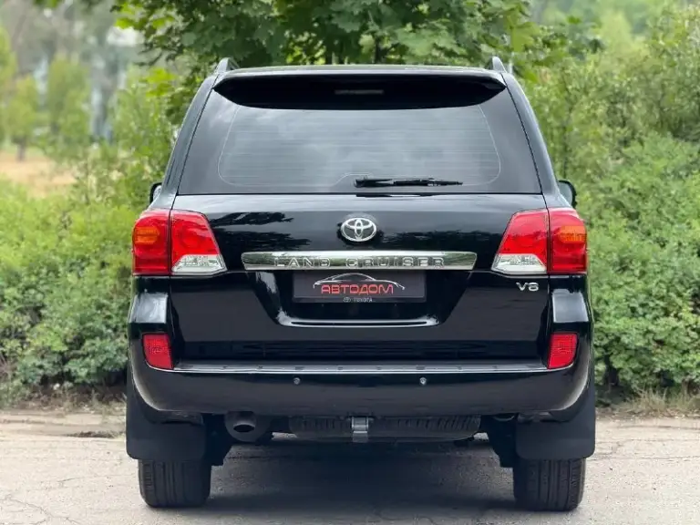 Toyota land cruiser 200 рестайлинг. Автомобиль 2012г. Выпуска, в эксплуатации с 2013г. , состояние идеальное! Родной подтвержденный пробег 150.000км! Авто без дтп и весь в оригинале! Кузов весь в заводском окрасе! Салон автомобиля заводской, не перешивался, состояние отличное! Максимальная комплектация без пневмы и люкп! 1 владелец, дилерское обслуживание, авто никогда еще не продавался!
Авто ухоженное и полностью обслуженное, таких состояний этих авто больше не осталось! Рама в отличном состоянии! По авто не до чего докопаться, если вы ищете идеальный автомобиль то это он! Про надежность и качество рассказывать не надо, модель проверенная временем! Все вопросы по телефону.
Год:2012
Двигатель: 4.6 бензин
Кпп: автомат
Привод: полный
Пробег: 150.000км
Цена:4.850.000₽
📞 🇷🇺 Звоните: +79496107823 - фотография - 6