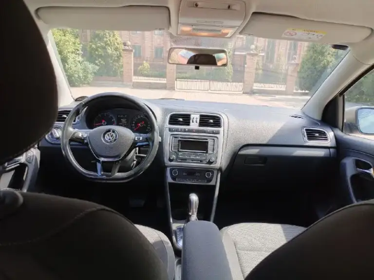 Продам volkswagen polo год выпуска 2017, объём двигателя 1.4 (турбо) 122 л. С, кпп семи ступеней автомат пробег 185000км, в комплектации: 4 стеклоподъёмника, парктроник, климат контроль, круиз контроль, мультируль, регулировка и подогрев зеркал. Подогрев сидений, центральный замок/сигнализация, автозапуск. 2 ключа. Птс оригинал, 1 собственник. Любые проверки. Цена 1120000 осмотр макеевка.
Дополнительная информация по телефону +79493027533 +79495800251 или телеграм - фотография - 8