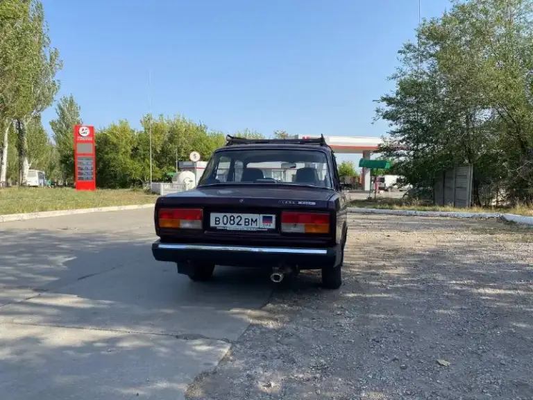 Продам ваз 2107, 2010 год, мотор 1,6 инжектор, пробег 30 тыс км, цена 299₽ состояние хорошее, один хозяин, гаражное хранение, вопросы по тел +79494936731, находиться в макеевке документы в порядке - фотография - 5