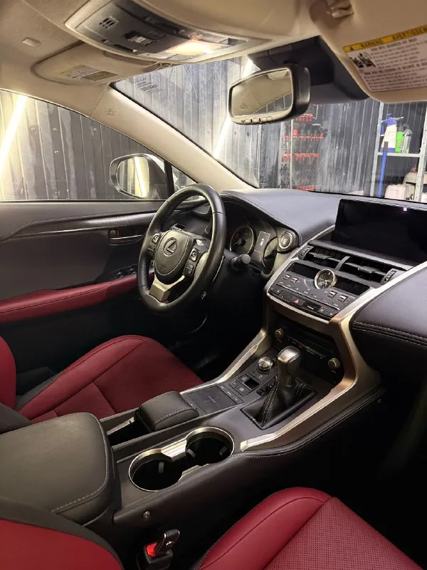 Продам
Lexus nx 300
2021 Год
Пробег 33 000 км
2 Л турбо (238 л. С. )
Коробка - полноценный автомат
Полный привод
Максимальная комплектация, , кожаный салон, электропривод сидений, память сидений, подрулевые лепестки, двухзонный климат-контроль, люк, подогрев сидений, вентиляция сидений, без ключевой доступ всех дверей, адаптивный круиз контроль, удержания в полосе, датчики слепых зон, датчики света, системы предупреждения о столкновении, подогрев руля, круговые паркторники, камера заднего вида, 3 режима езды, шикарная мультимедиа с поддержкой carplay и android auto, электро привод багажника, открытия багажника взмахом ногой, куча вспомогательных ассистентов и опций, все перечислять не буду
Машина в отличном состоянии, по тех части на твердую 5, никаких ошибок неисправностей нет, работает каждая кнопка, каждая функция, мотор, коробка, ходовая часть, идеально, стекла все родные, подушки безопасности все на месте
Кузов ровный красивый
Ма
📞 Звоните: +7(988)6786418 - фотография - 10