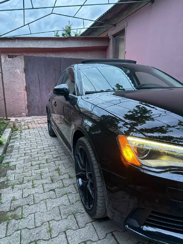Audi a3 2014 год 1.8 автомат ❗️самая полная комплектация из всех возможных ❗️ ❗️единственный владелец на всю историю с салона ❗️ ❗️родной пробег, родная краска в круг, родные стекла, и многие другие факторы нового автомобиля❗️ технически в идеальном состоянии 162.000 пробега коробка, двигатель, ходовая, электрика, салон- состояние нового авто🤌🏻 полностью обслужена включая кондиционер ✅ машина сток, не прошивалась, сделан только выхлоп до катализатора ( который цел, не трогался ) по салону сделана подсветка, в багажнике оригинальный саб ❗️ линзы в фары стоят в оригинальные места bi-led aozoom black king kong. ❗️ то масла делал каждые 5000, масло только motul. Диски 18” rohana rfx13. Резина goodyear efficient grip performance(пробег на ней 8500 км) третья машина в семье, выходного дня, не курю, животных не возил ! Идеал❗️ переоформление обязательное ✅ 1.62 с торгом адекватным ! Макеевка +79496423118
📞 Звоните: +7(949)6423118 - фотография - 2
