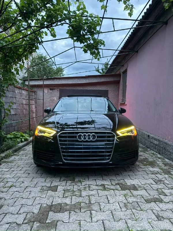 Audi a3 2014 год 1.8 автомат ❗️самая полная комплектация из всех возможных ❗️ ❗️единственный владелец на всю историю с салона ❗️ ❗️родной пробег, родная краска в круг, родные стекла, и многие другие факторы нового автомобиля❗️ технически в идеальном состоянии 162.000 пробега коробка, двигатель, ходовая, электрика, салон- состояние нового авто🤌🏻 полностью обслужена включая кондиционер ✅ машина сток, не прошивалась, сделан только выхлоп до катализатора ( который цел, не трогался ) по салону сделана подсветка, в багажнике оригинальный саб ❗️ линзы в фары стоят в оригинальные места bi-led aozoom black king kong. ❗️ то масла делал каждые 5000, масло только motul. Диски 18” rohana rfx13. Резина goodyear efficient grip performance(пробег на ней 8500 км) третья машина в семье, выходного дня, не курю, животных не возил ! Идеал❗️ переоформление обязательное ✅ 1.62 с торгом адекватным ! Макеевка +79496423118
📞 Звоните: +7(949)6423118 - фотография - 4