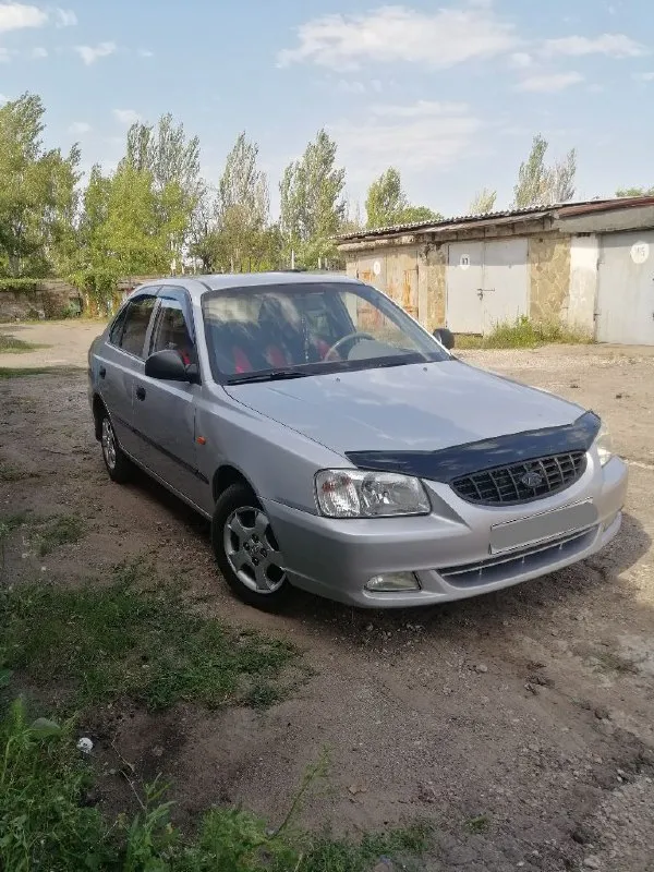 Продам hyundai accent, 2005 г. , 1.5 л. , механика. Цена 430 тыс. Руб. Торг уместен. Документы чистые, без штрафов, запретов, ограничений, птс оригинал. Дкп, стс, птс на руках. По технике отлично все. Мотор работает тихо, коробка без нареканий, не выбивает, не хрустит. Кузов ровный, без рыжиков. Электрика исправна. Комплектация: гур, кондиционер, сигнализация, 2 эл. Стеклоподъёмника. Кондиционер заправлен, радиатор новый. Музыка 4 динамика, играет не плохо. Дно, стаканы, пороги целые. Лобовое целое. Резина лето, свежая. Автомобиль на полном ходу. Салон ухожен. Печка дует. Обмен не интересует. Макеевка, шахтерск +79496306865
📞 Звоните: +7(949)6306865 - фотография - 1