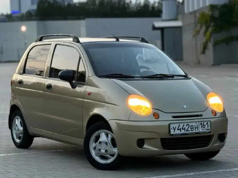 ❗❗❗ Срочная продажа авто
Внимание коробка автомат
 В продаже ⚡⚡⚡daewo matiz⚡⚡⚡
Машина в идеальном состоянии
Просто 💥💨💯
Объем 0.8
Кпп автомат
Мягкая и очень приятная ходовая
Авто без вложений
В идеальном состоянии
Ни гнили ни ржи
И без намёков на это

Авто 2006 года
Хорошая комплектация 
Салон аккуратный и опрятный
Все что должно работать работает
Электростеклоподъемники
Кондиционер дует ледяным
Обогрев заднего стекла
Хорошая магнитола
Гур
Двигатель шепчет 🫀
Звонить по номеру
+79495608789
Цена 355.000
Город донецк
Хороший торг реальным покупателям - фотография - 2