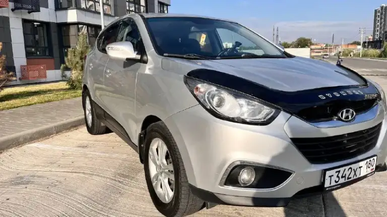 Hyundai ix35

Цена 900 тысяч
Торг срочно
Личное авто без вложений в родном окрасе 2011 г, в механика 2.0 двиготель отличный масло не ест работает идеально ! Хорошая комплектация двух зонный климат контроль подогревы сидений перед зад лобового зеркал, складывание зеркал абс аирбаг и многое другое 160 тысячь пробега тел +7 (949) 068-48-89 осмотр макеевка - фотография - 5