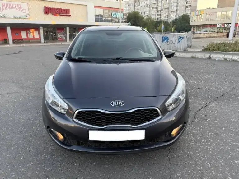 Kia ceed 2014 год
1.6 Бензин на обычном автомате,
Пробег 176000км.
Авто в хорошем состоянии ровная, целая все работает на 5 кондиционер холодит.
Безопасность вся на месте,
Кузов оцинкованный коррозии нет,
2 Ключа, обслужена.
Вложений не требует сел и поехал,
С документами полный порядок!
Возможно оформление в мрэо,
(Есть комплект зимней резины)
Цена 970т. Р
Могу скинуть видеообзор
Г. Донецк
+79493710826
📲 Tg: @oleg_bbb1
📞 Звоните: +7(949)3710826 - фотография - 1